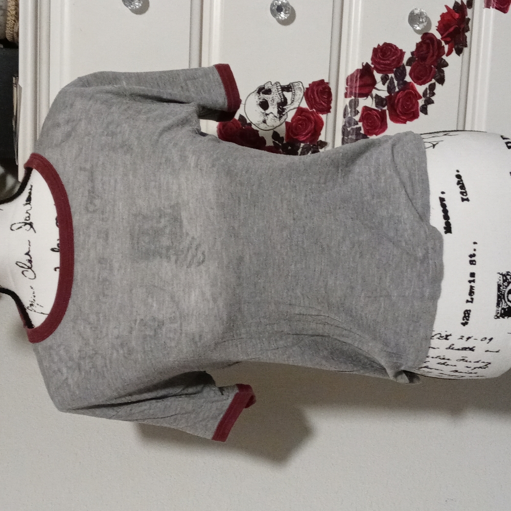 Brandy Melville tshirt